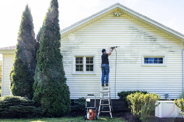 Best Garage Pressure Washing  in Levittown, PA